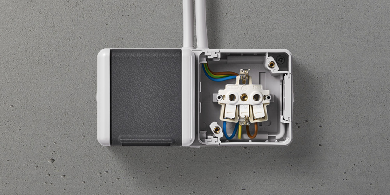 Doppelsteckdose mit Trennsteg bei Elektro Neubert in Sonnewalde